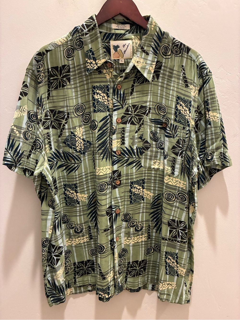 Vintage 1980s/1990s Ron Chereskin  tropical print Hawaiian shirt size XL